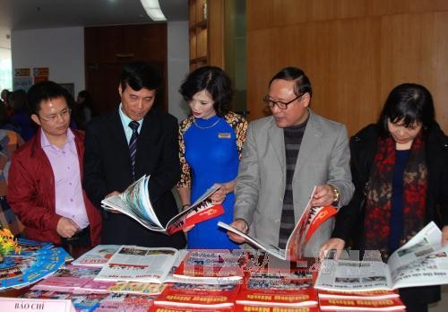 Spring Newspaper Festival 2017 features Vietnam’s socio-economic achievements - ảnh 1